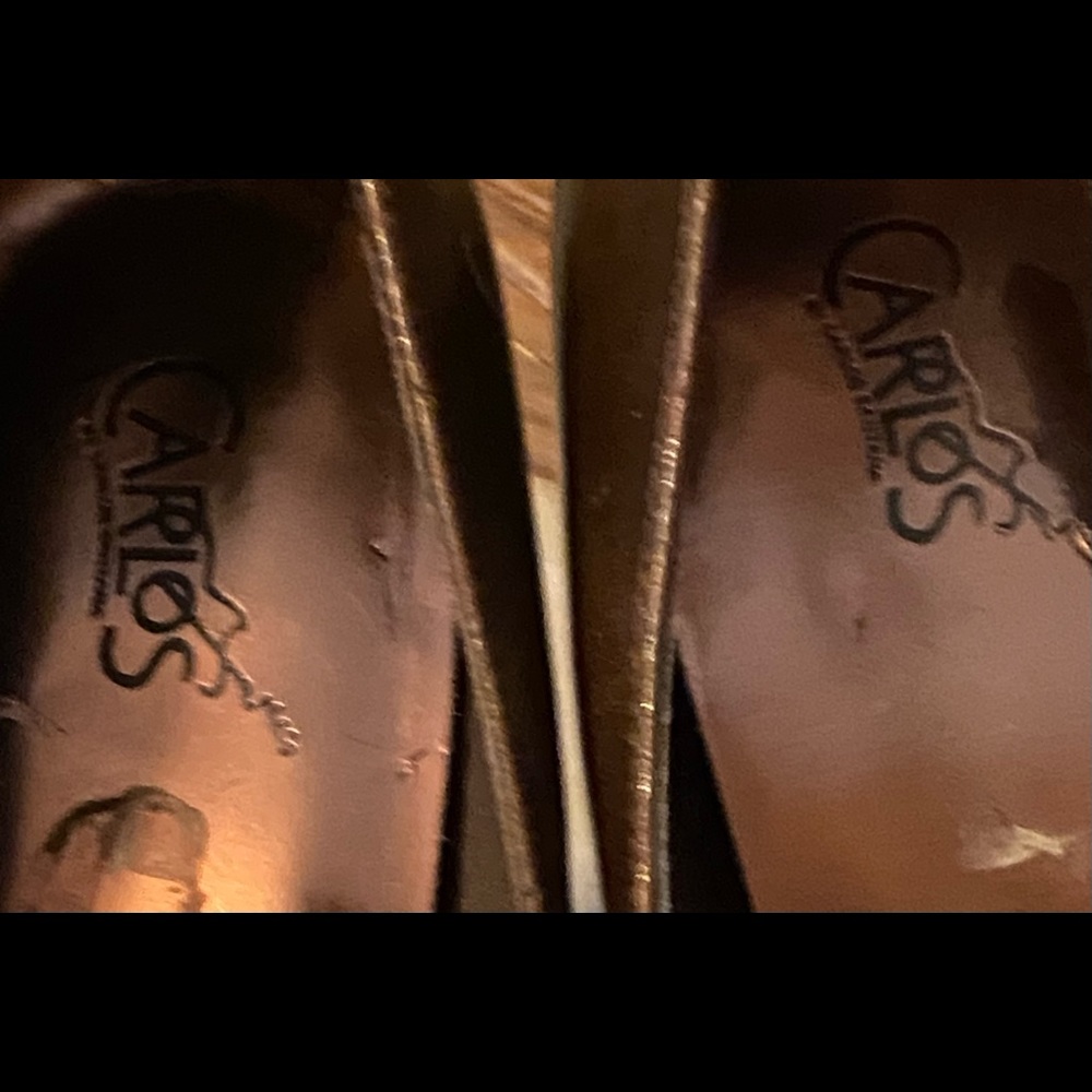 Carlos Santana brown leather heels